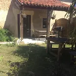 At Le Prielle Nyaraló *