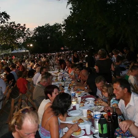 Сasa de vacaciones At Le Prielle *